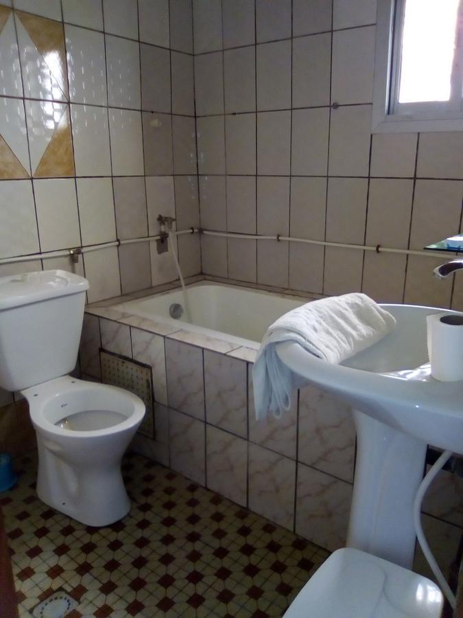 Hotel Kdv Bonaberi Bagian luar foto